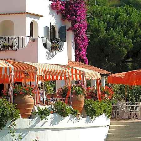 Cala Di Mola Hotel 3*