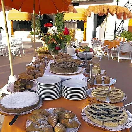 Hotel Cala Di Mola 3*