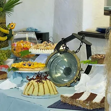 Cala Di Mola Hotel